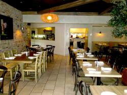 Plateia Mediterranean Kitchen & Bar in Glenview